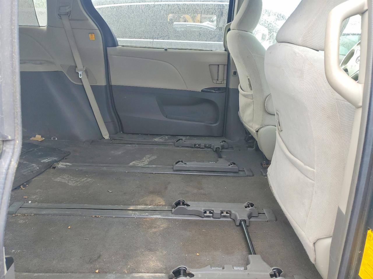 Toyota Sienna Le 7-passenger
