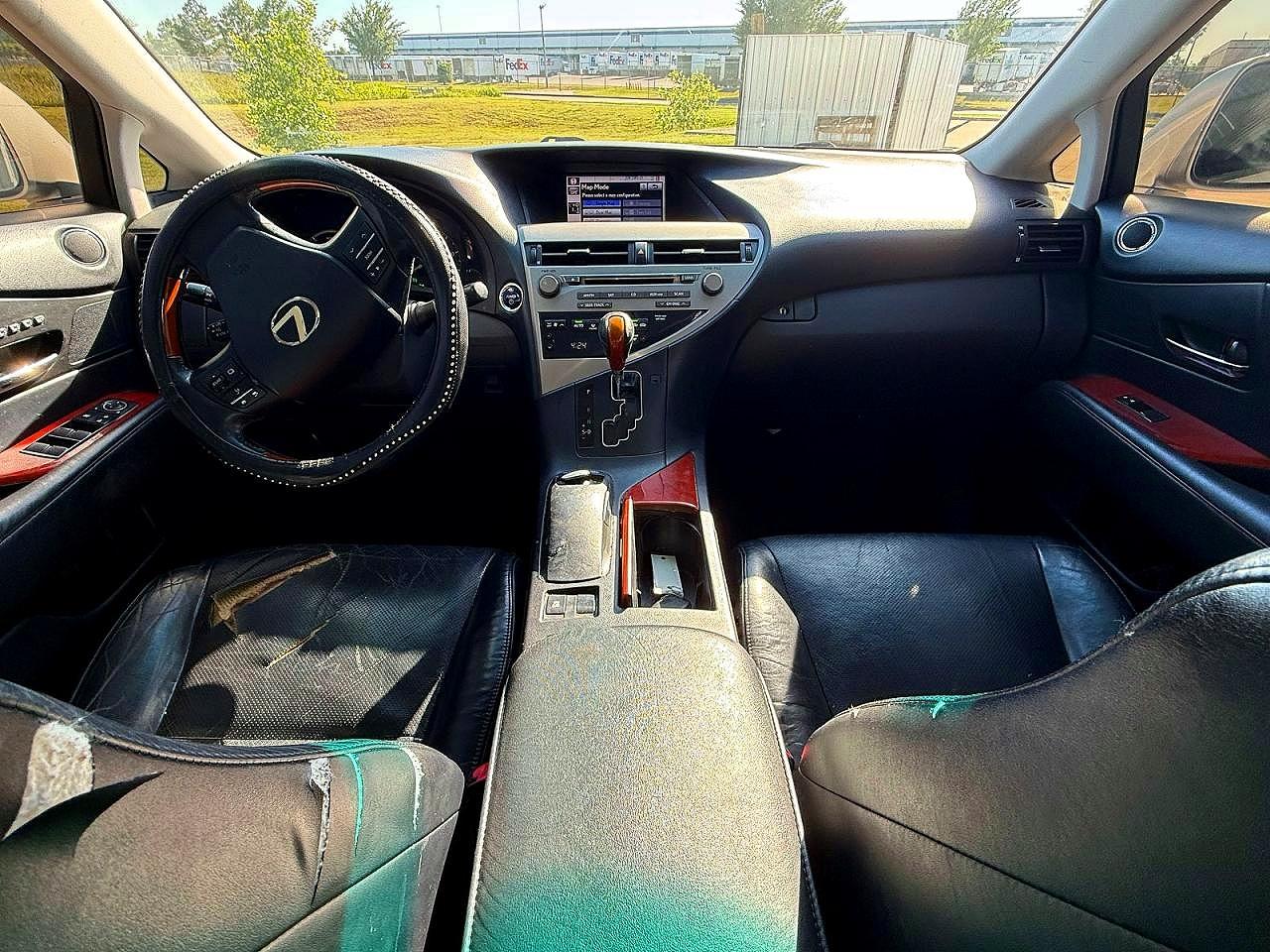 Lexus RX Base