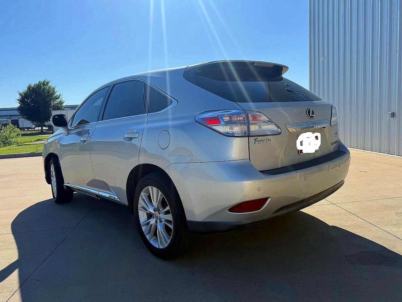 Lexus RX Base