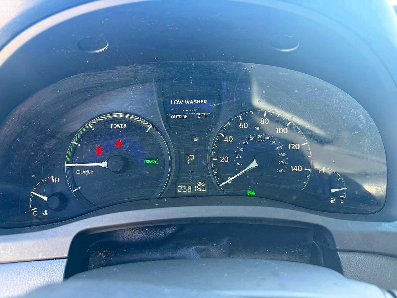 Lexus RX Base