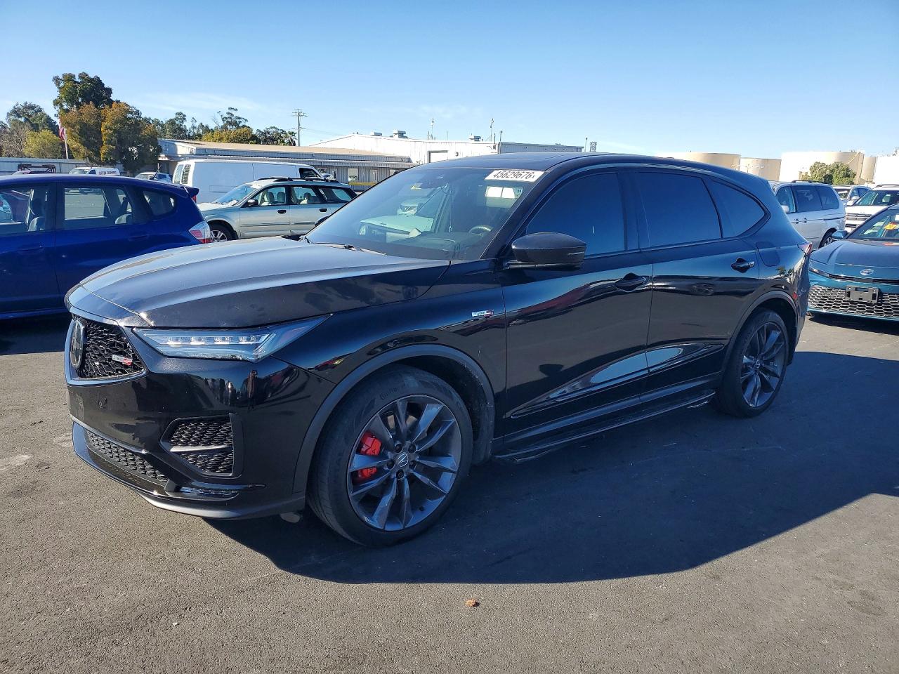 Salvage Acura MDX Image