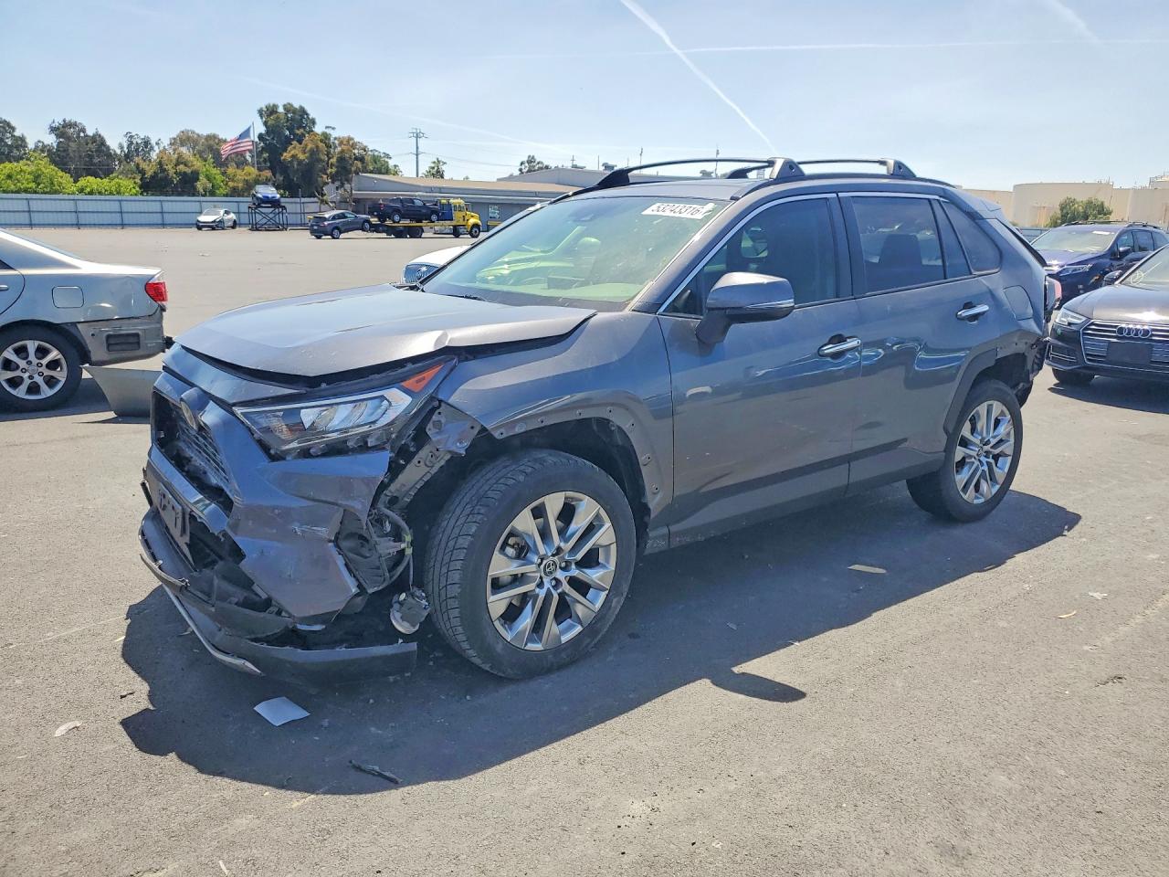 Salvage Toyota RAV4 Image