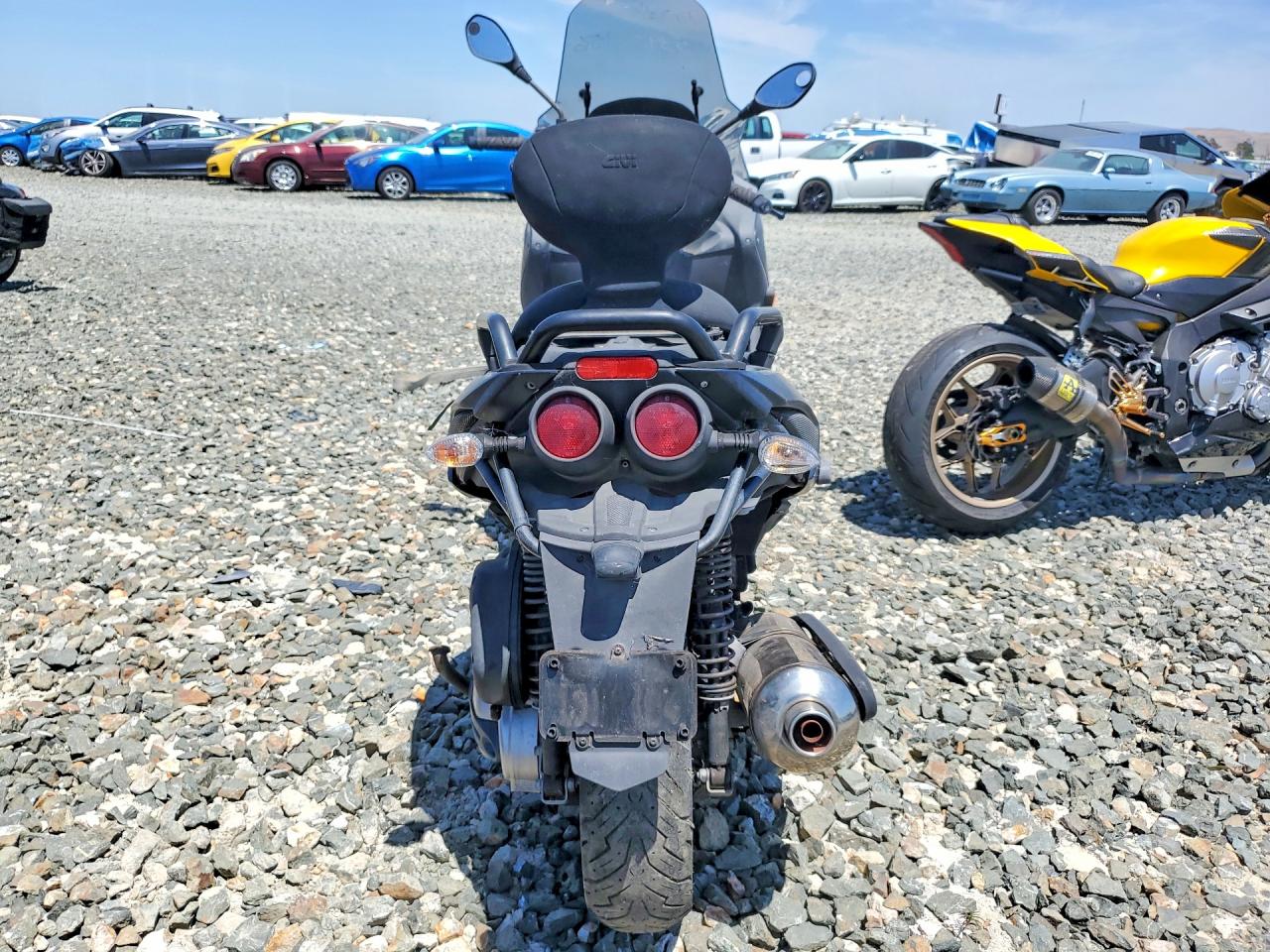 Piaggio Scooter 500
