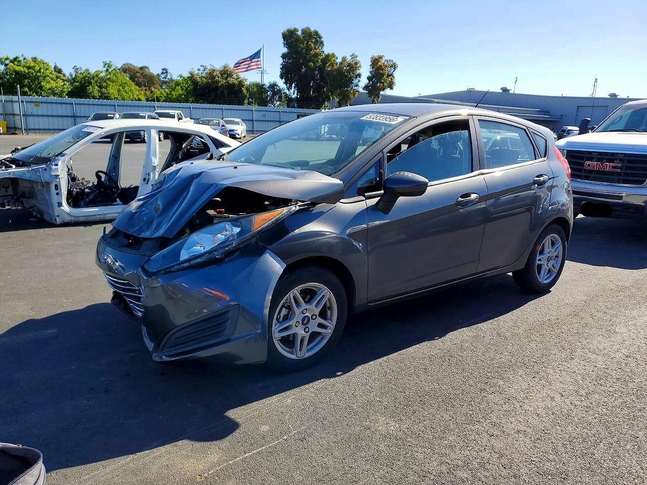 Salvage Ford Fiesta Image