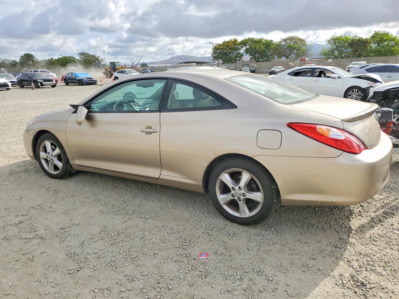 Toyota Camry Sle V6
