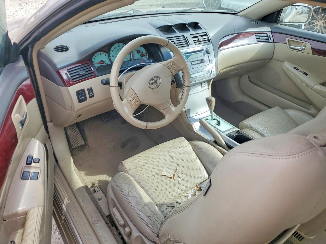 Toyota Camry Sle V6