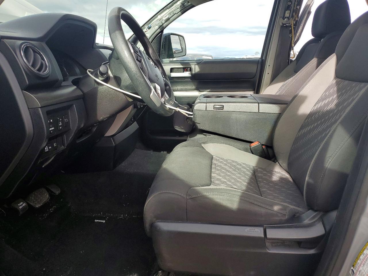 Toyota Tundra Sr5