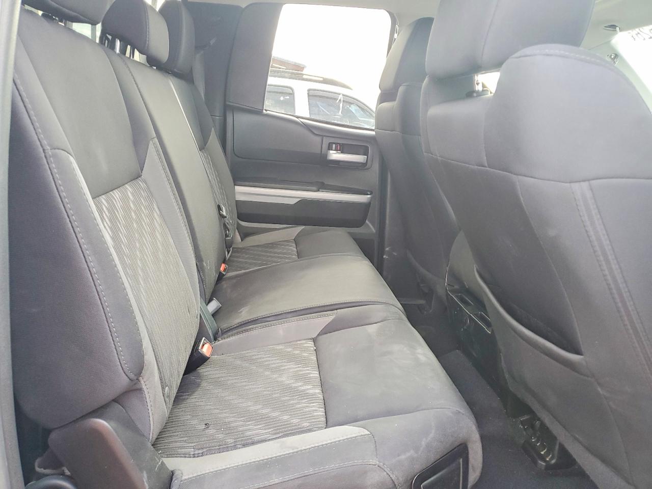 Toyota Tundra Sr5