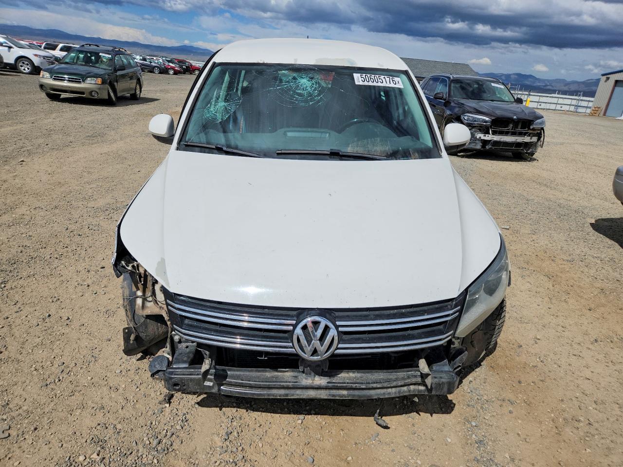 Volkswagen Tiguan S