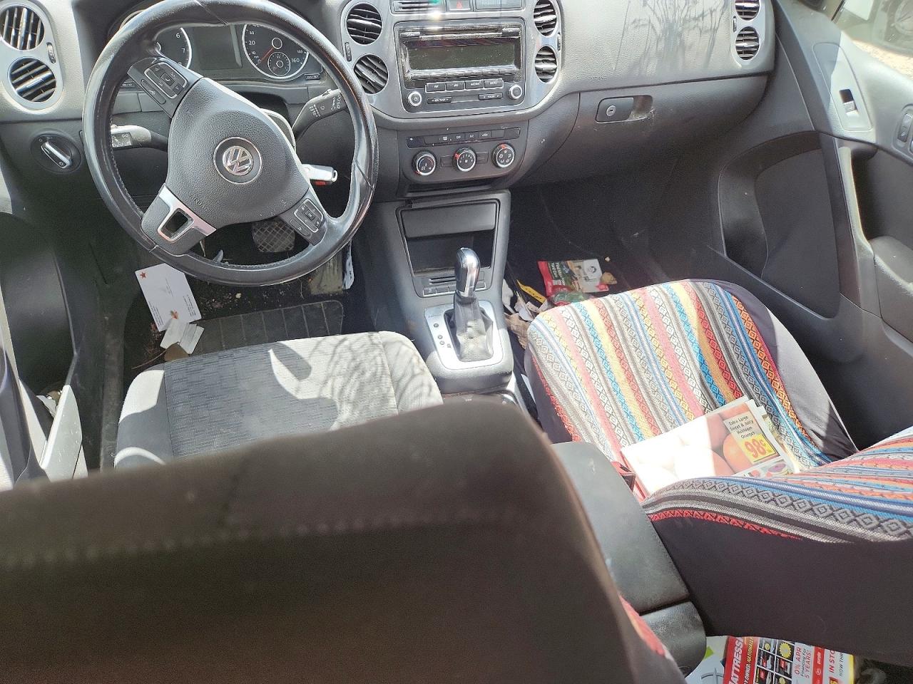 Volkswagen Tiguan S