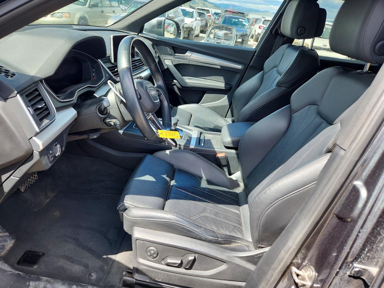 Audi Q5 Titanium Premium Plus