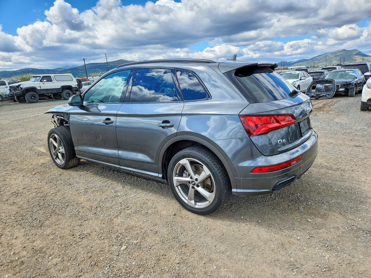 Audi Q5 Titanium Premium Plus