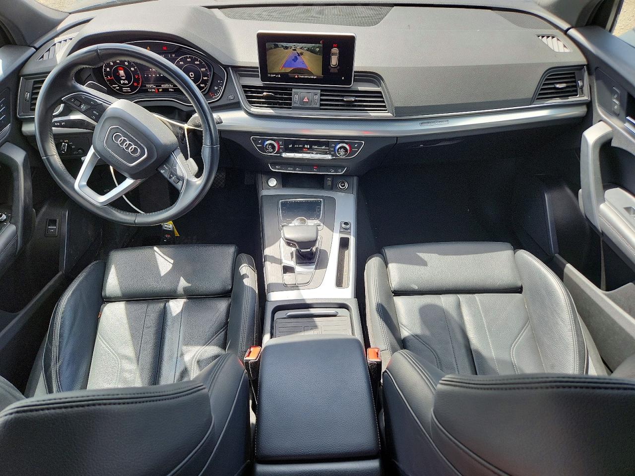 Audi Q5 Titanium Premium Plus