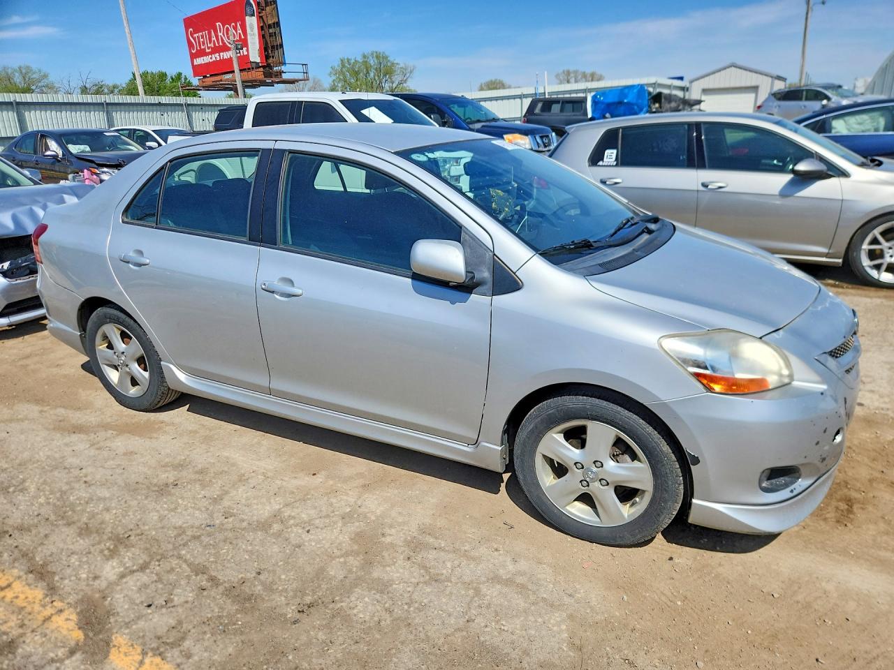 Toyota Yaris S