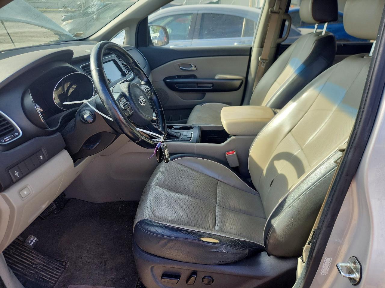 Kia Sedona Lx