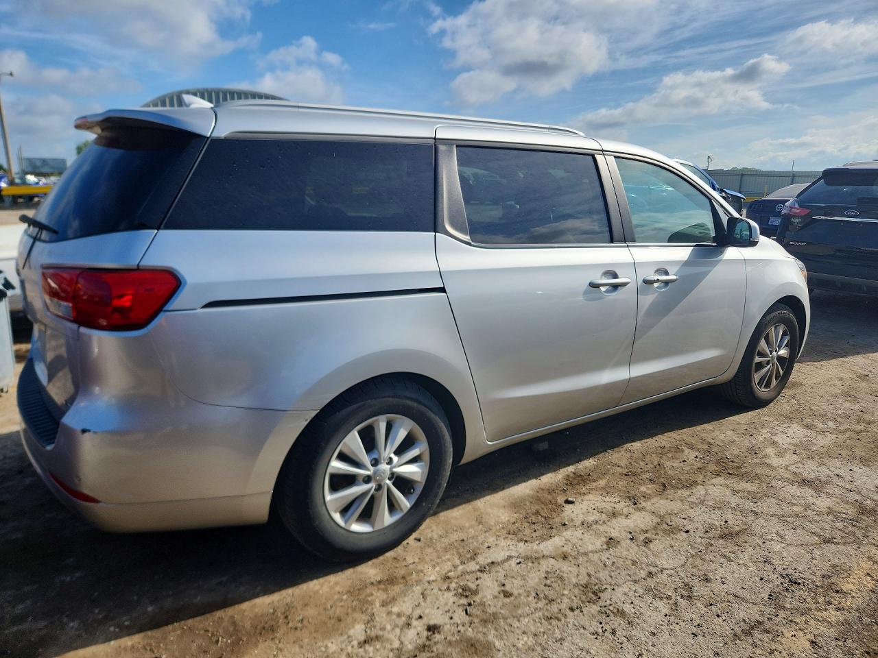 Kia Sedona Lx
