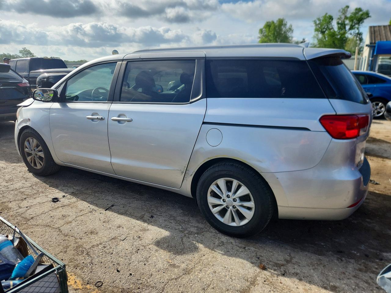 Kia Sedona Lx