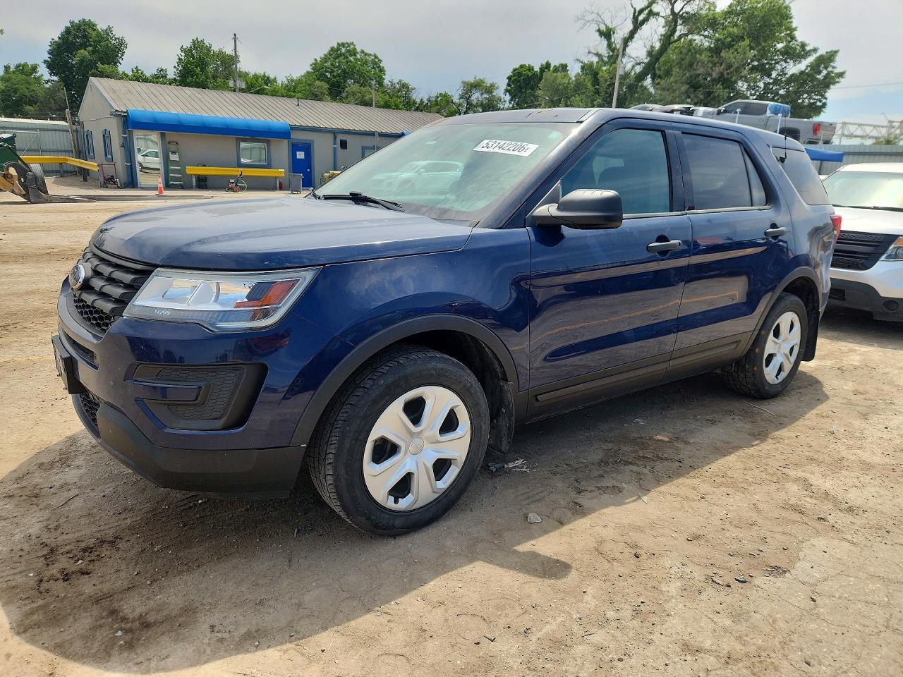 Salvage Ford Explorer Image