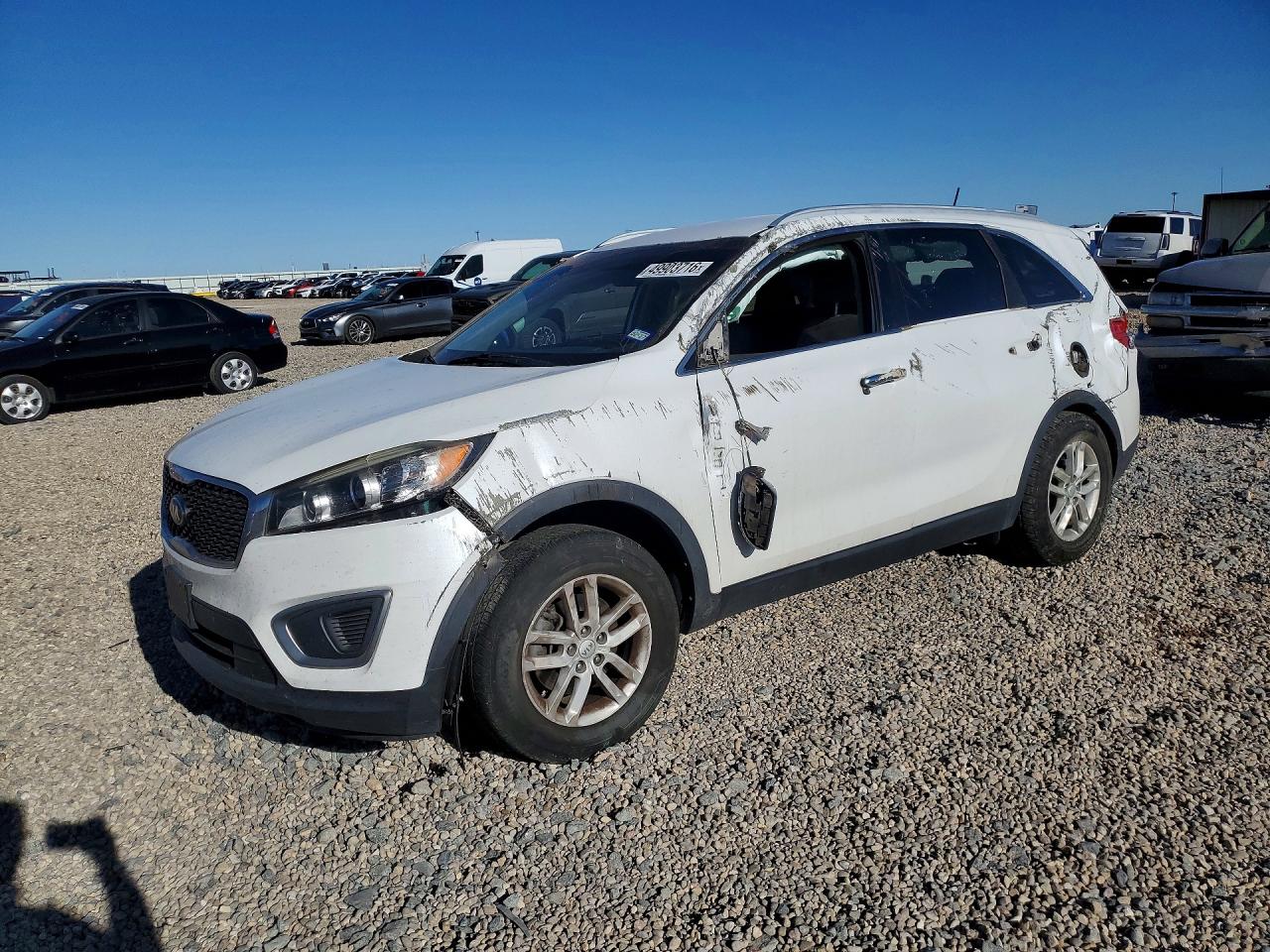 Salvage Kia Sorento Image