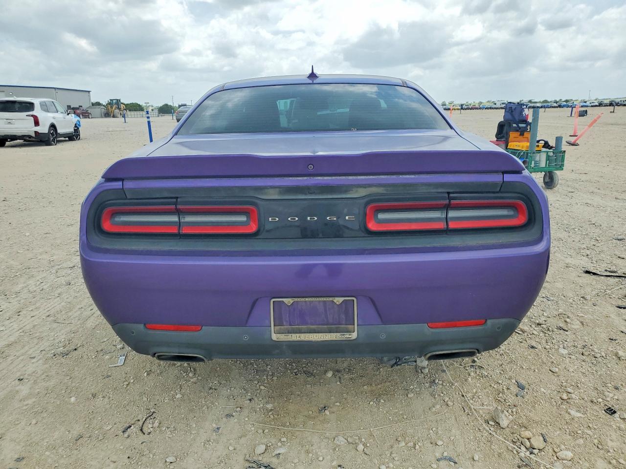 Dodge Challenger Sxt