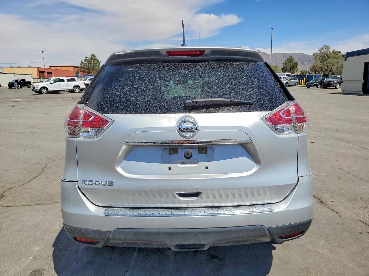 Nissan Rogue S