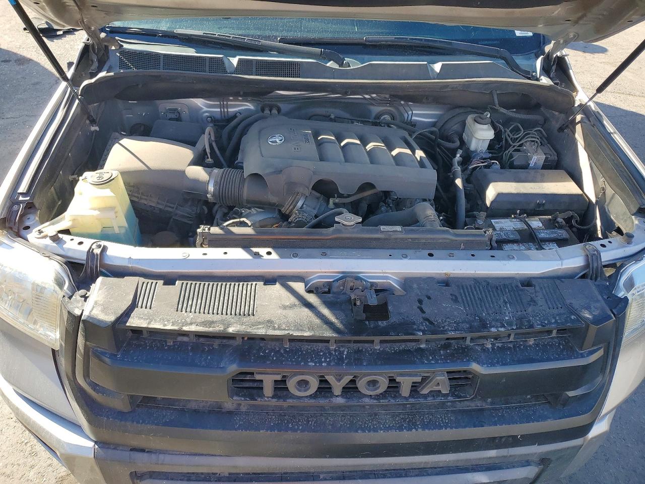Toyota Tundra Sr5