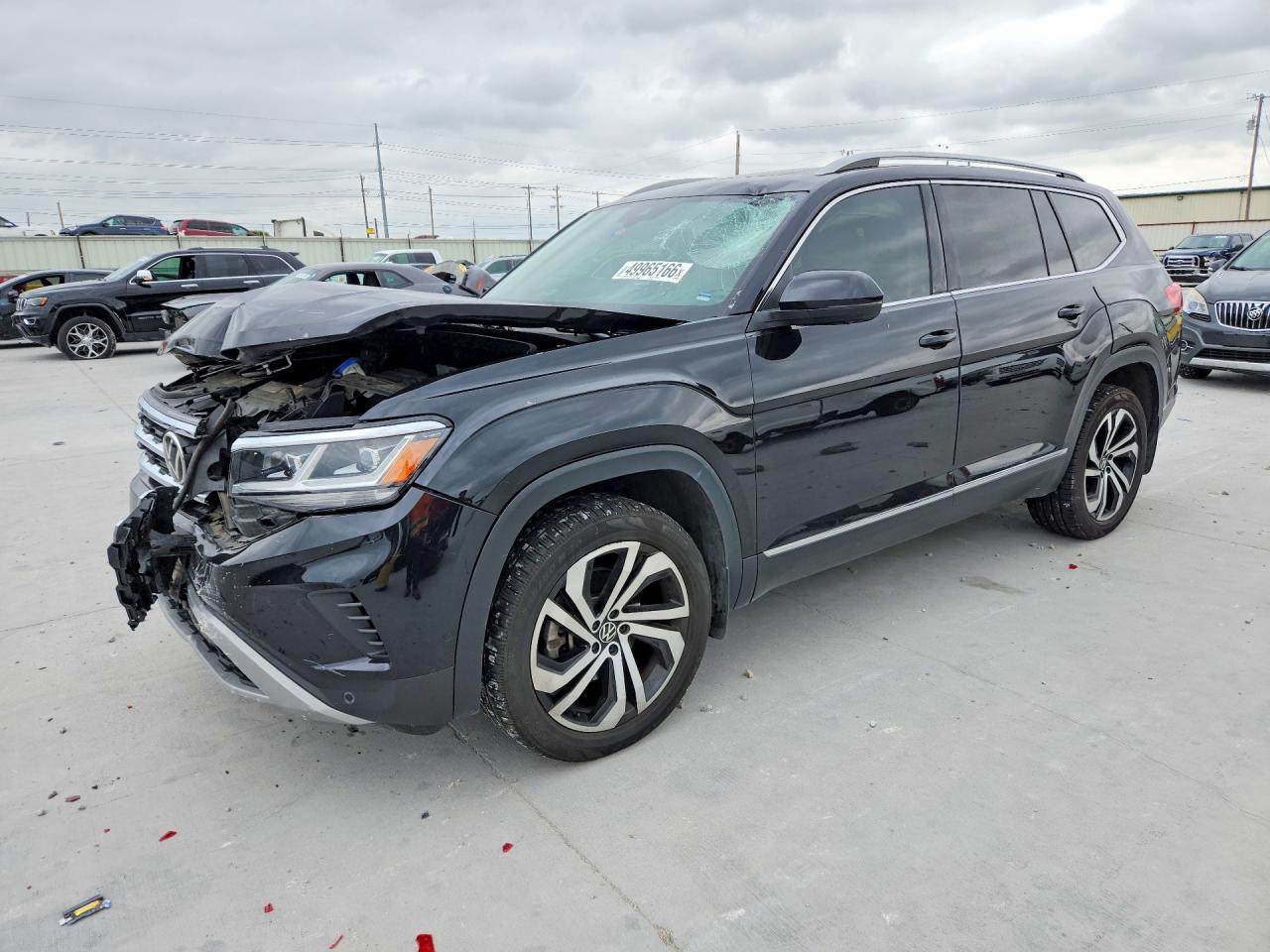 Salvage Volkswagen Atlas Image