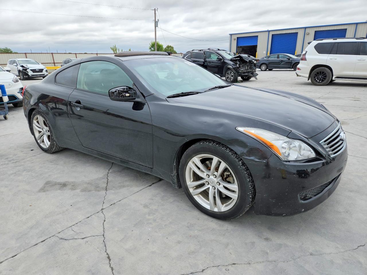INFINITI G37 Coupe