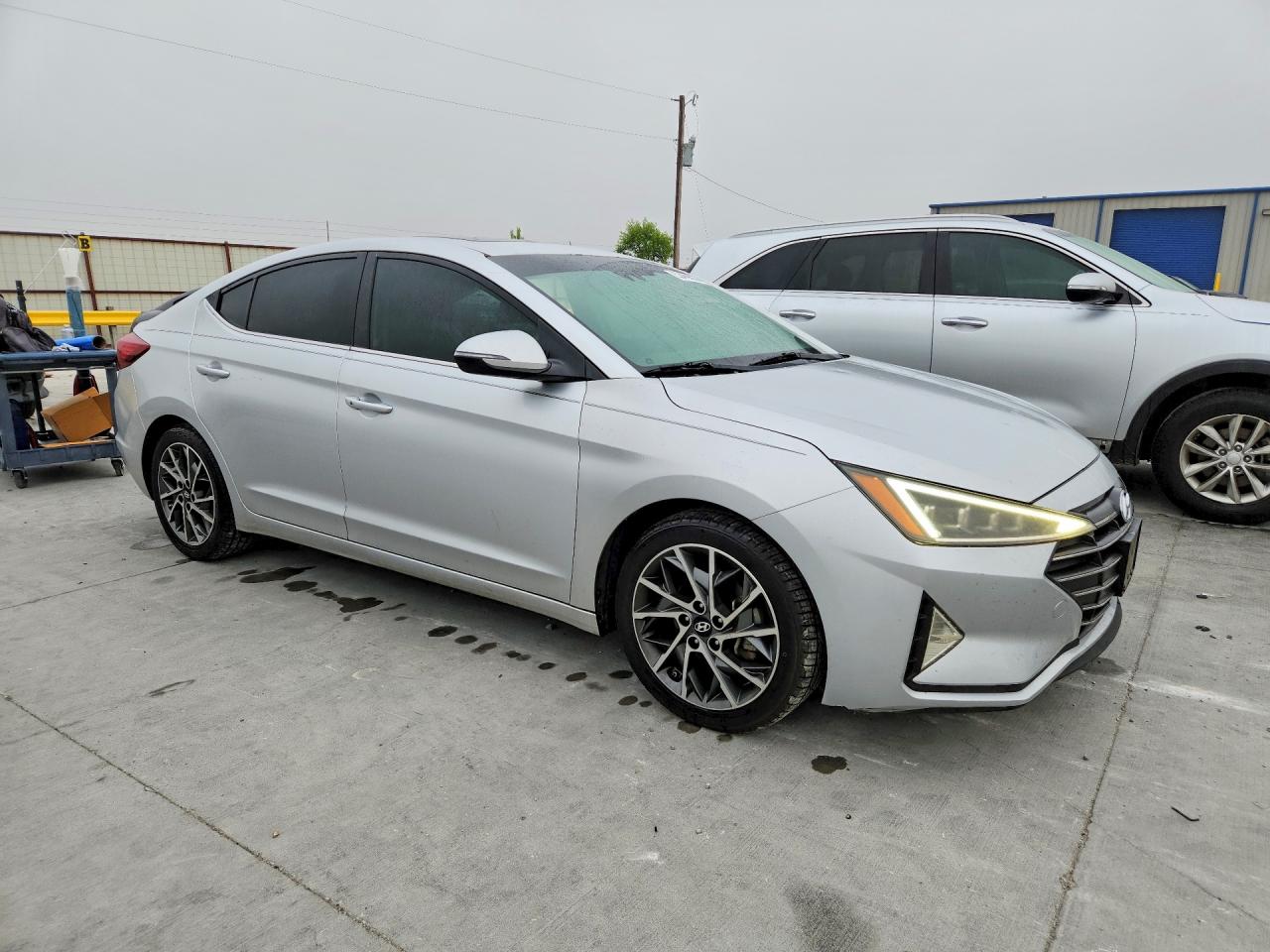 Hyundai ELANTRA Limited