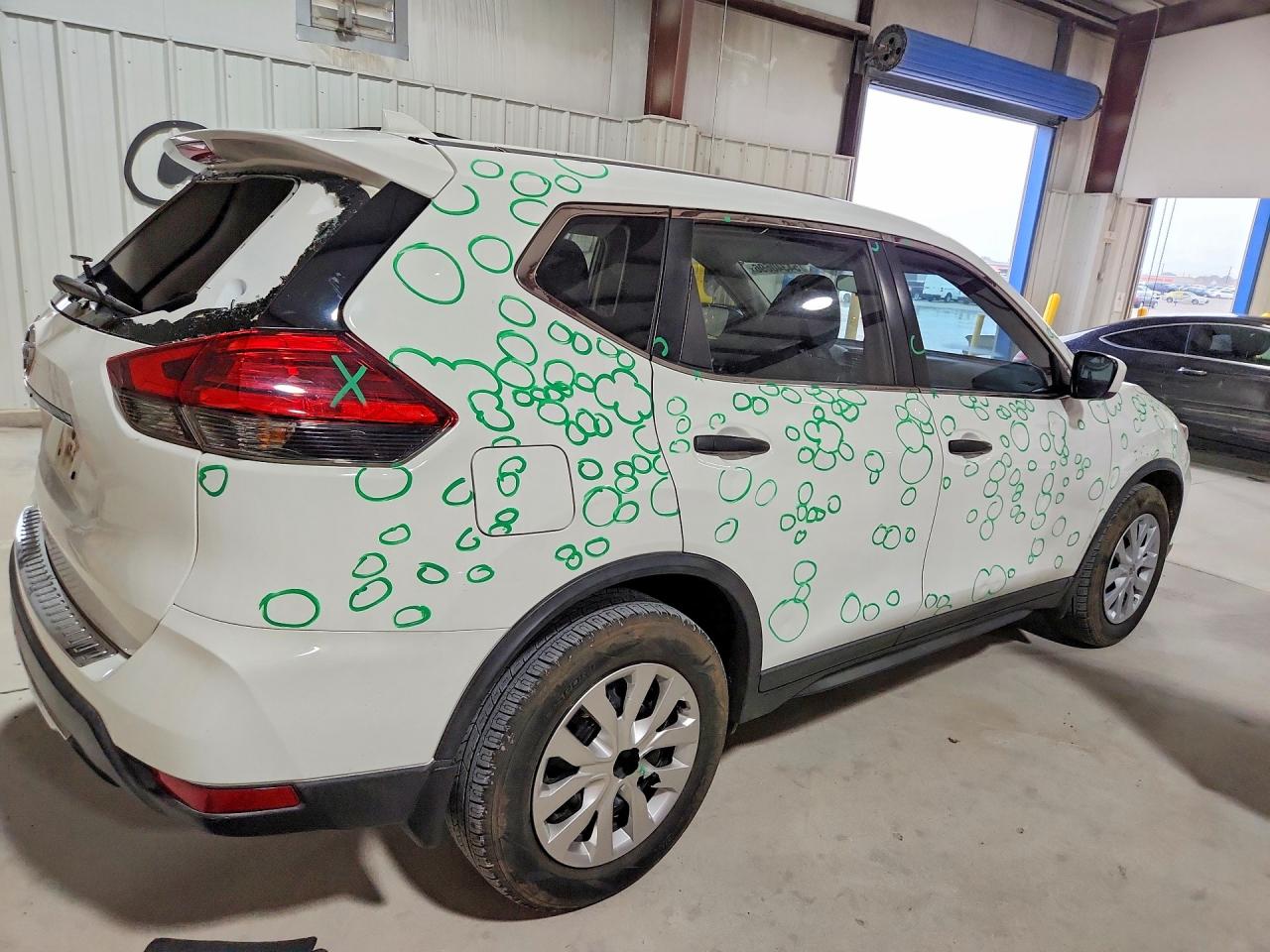 Nissan Rogue S