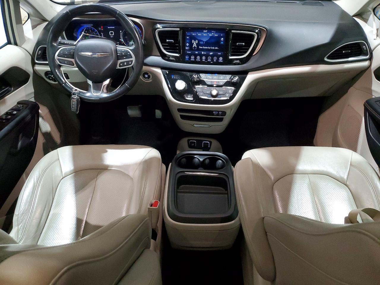 Chrysler Pacifica Touring L