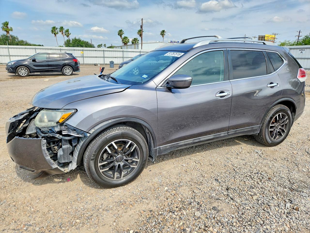 Salvage Nissan Rogue Image