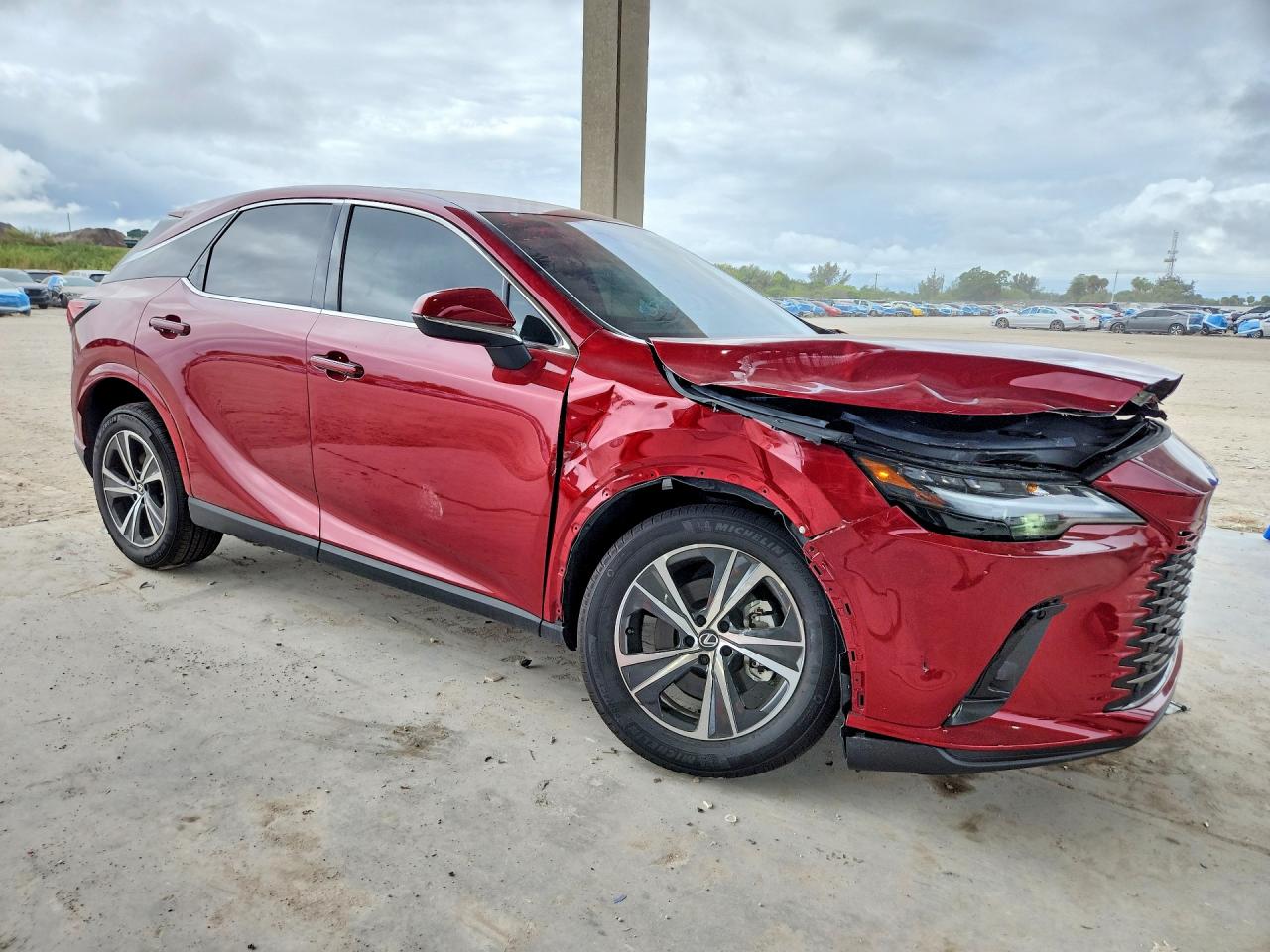 Lexus RX Base
