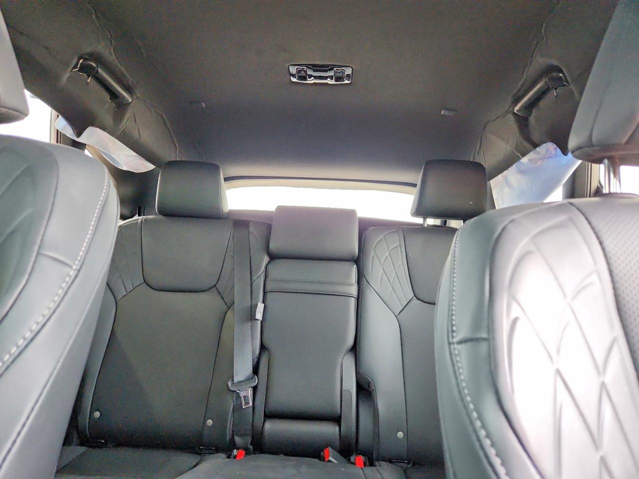 Lexus RX Base