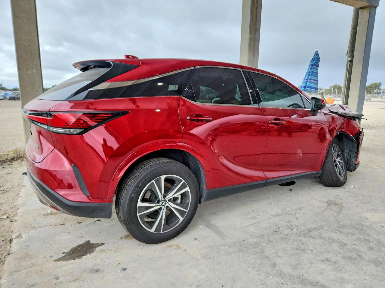 Lexus RX Base
