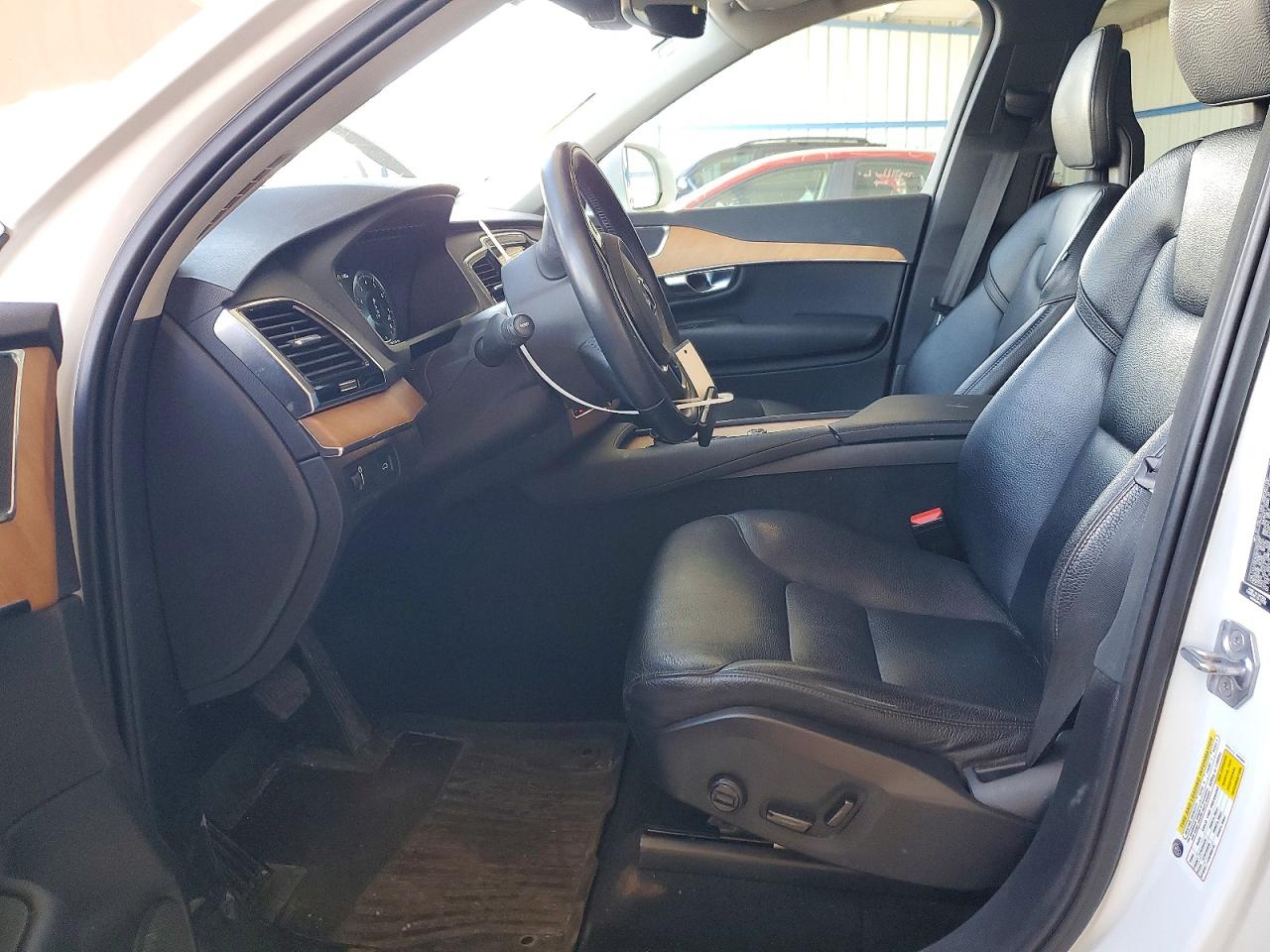 Volvo XC90 T6 Momentum