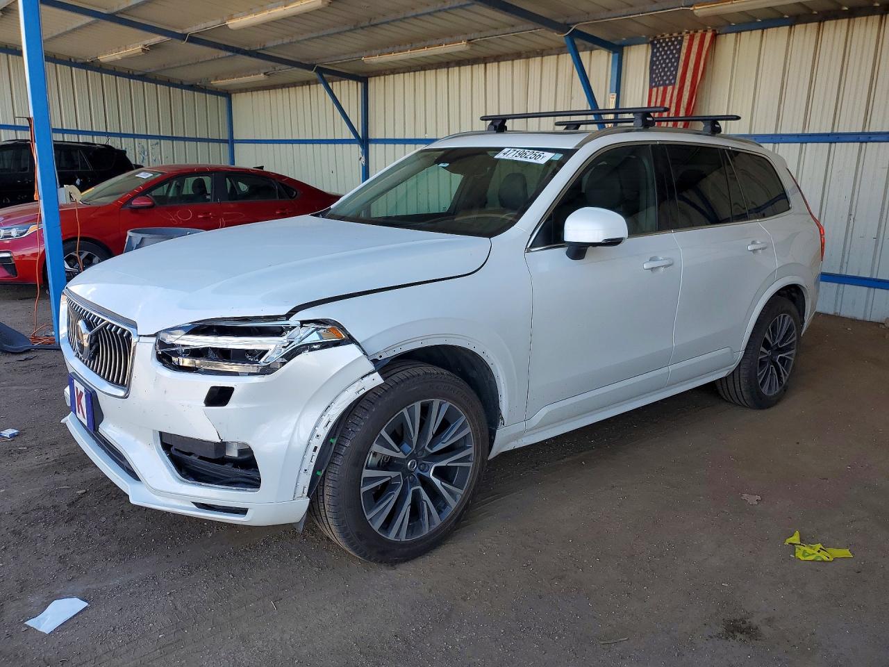 Salvage Volvo XC90 Image