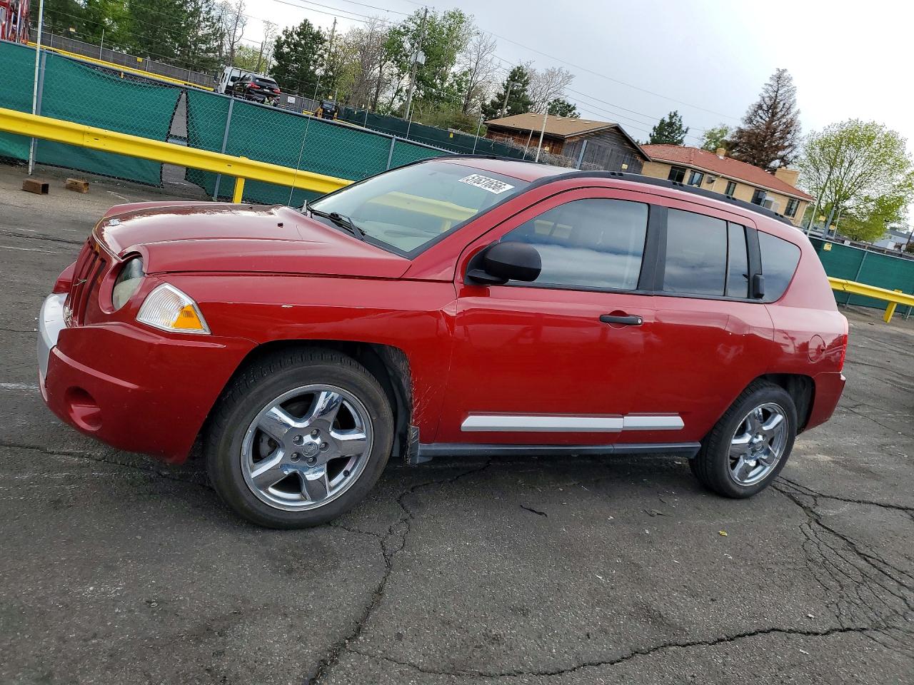 Salvage Jeep Compass Image
