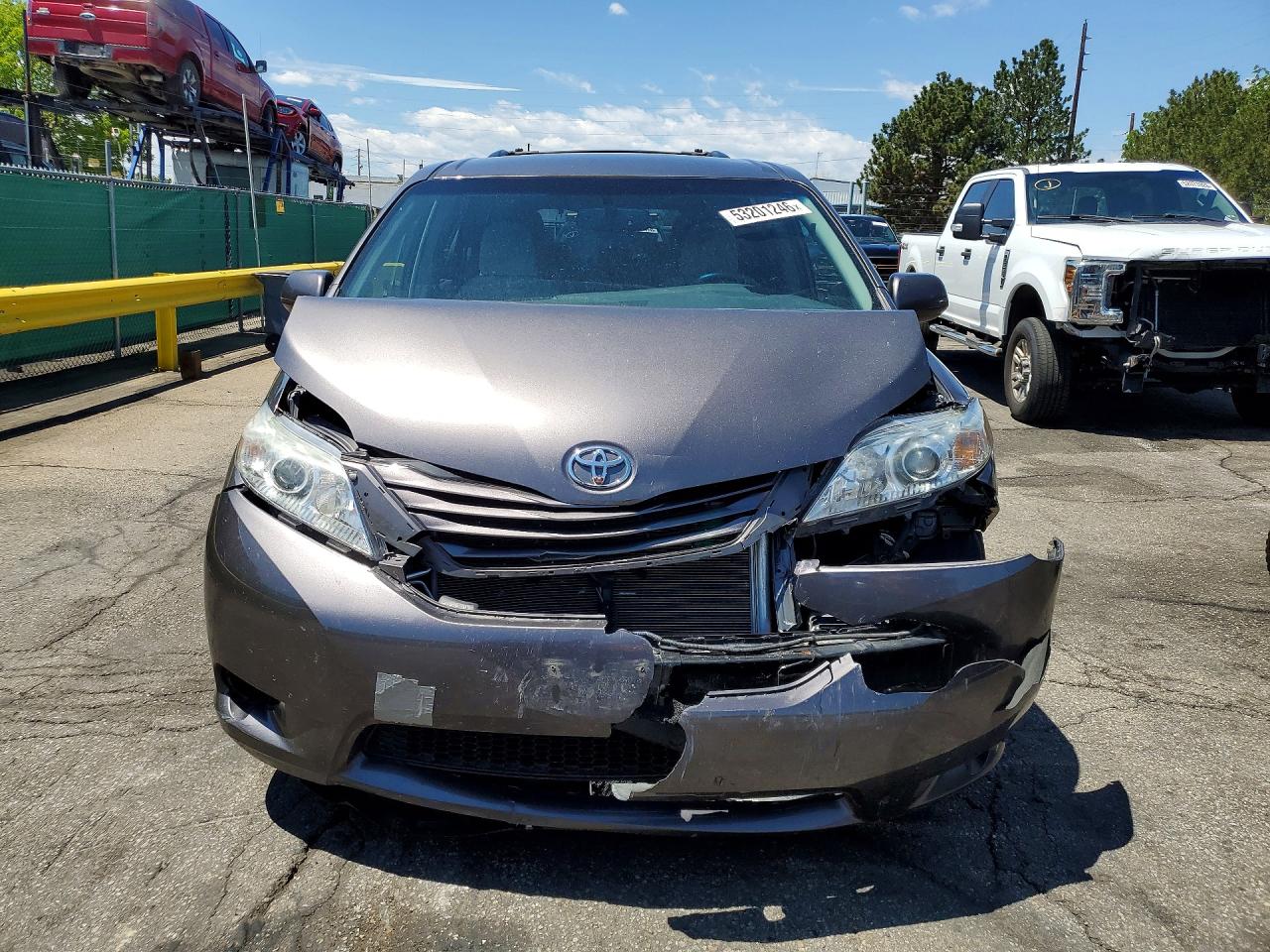 Toyota Sienna Le