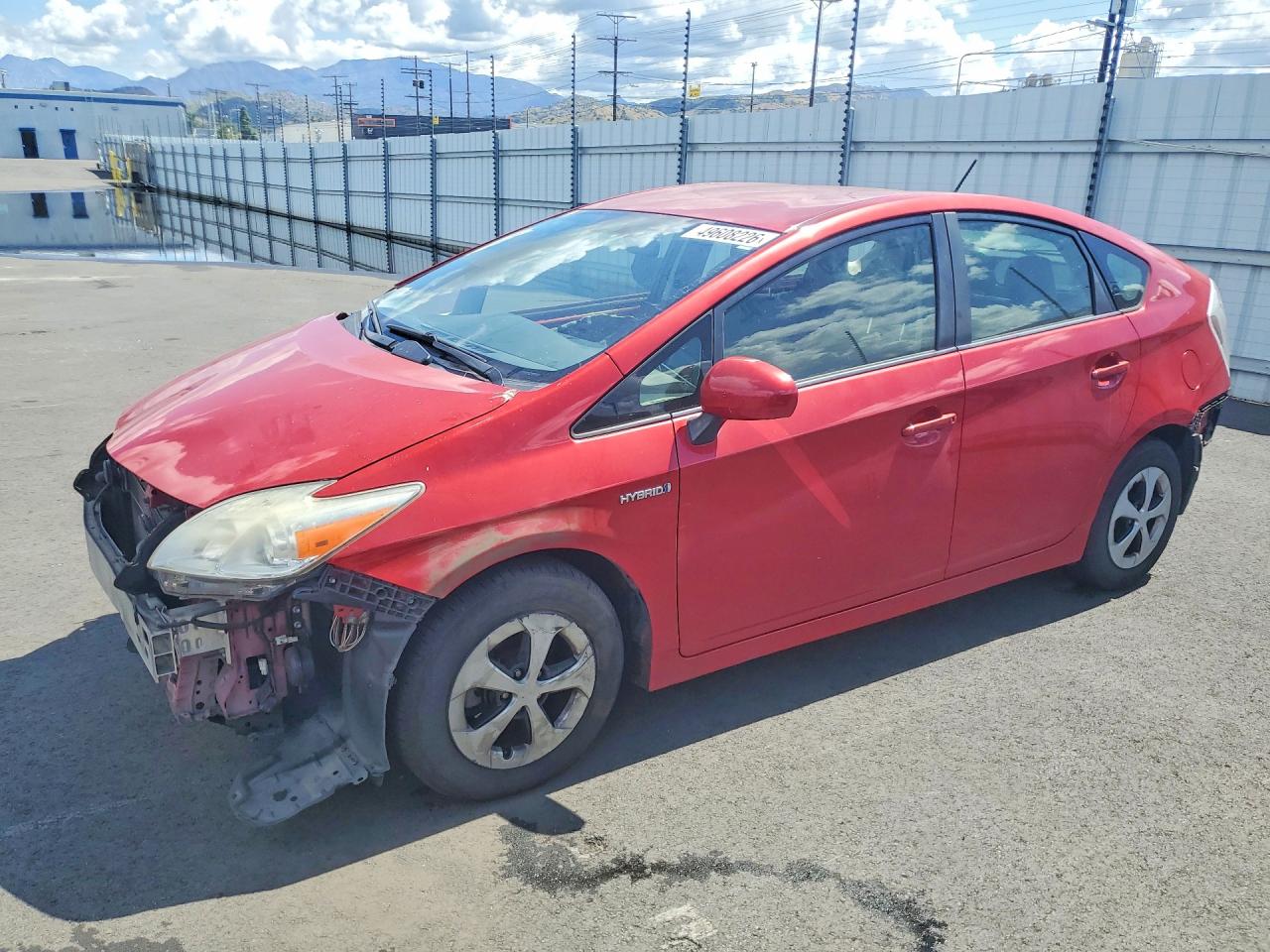 Salvage Toyota Prius Image