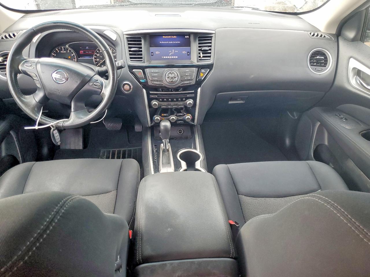 Nissan Pathfinder Sv