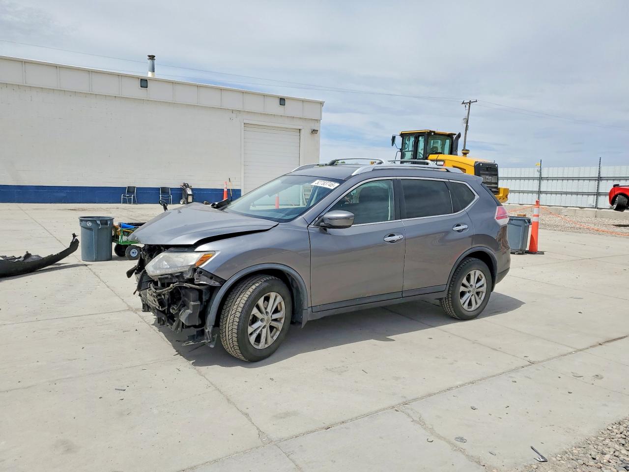 Salvage Nissan Rogue Image