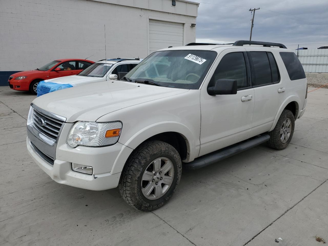 Salvage Ford Explorer Image