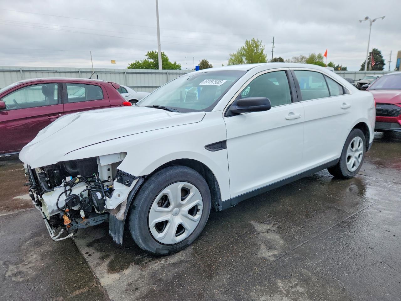 Salvage Ford Taurus Image