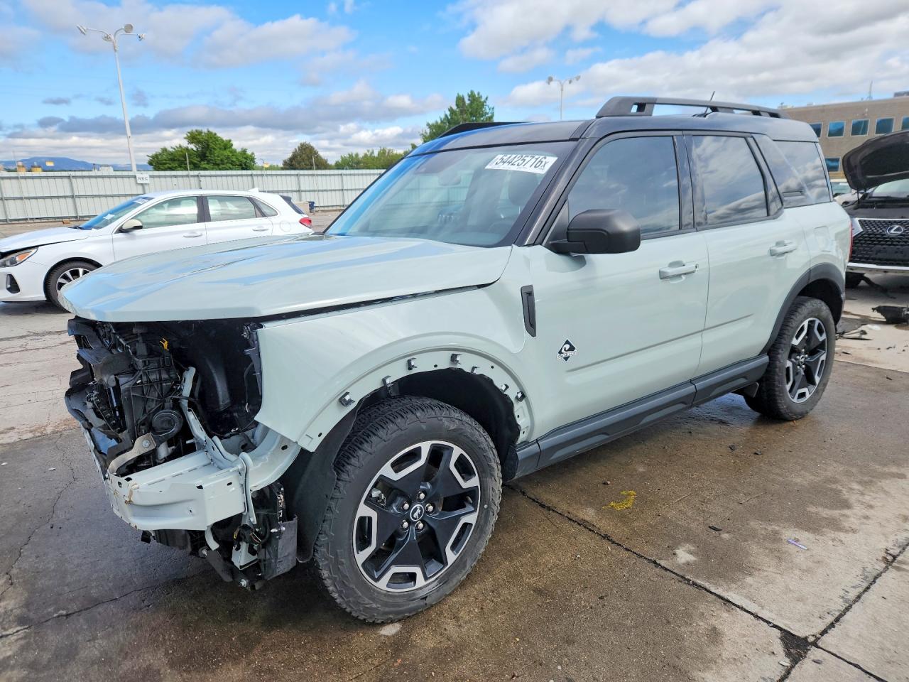 Salvage Ford Bronco Image