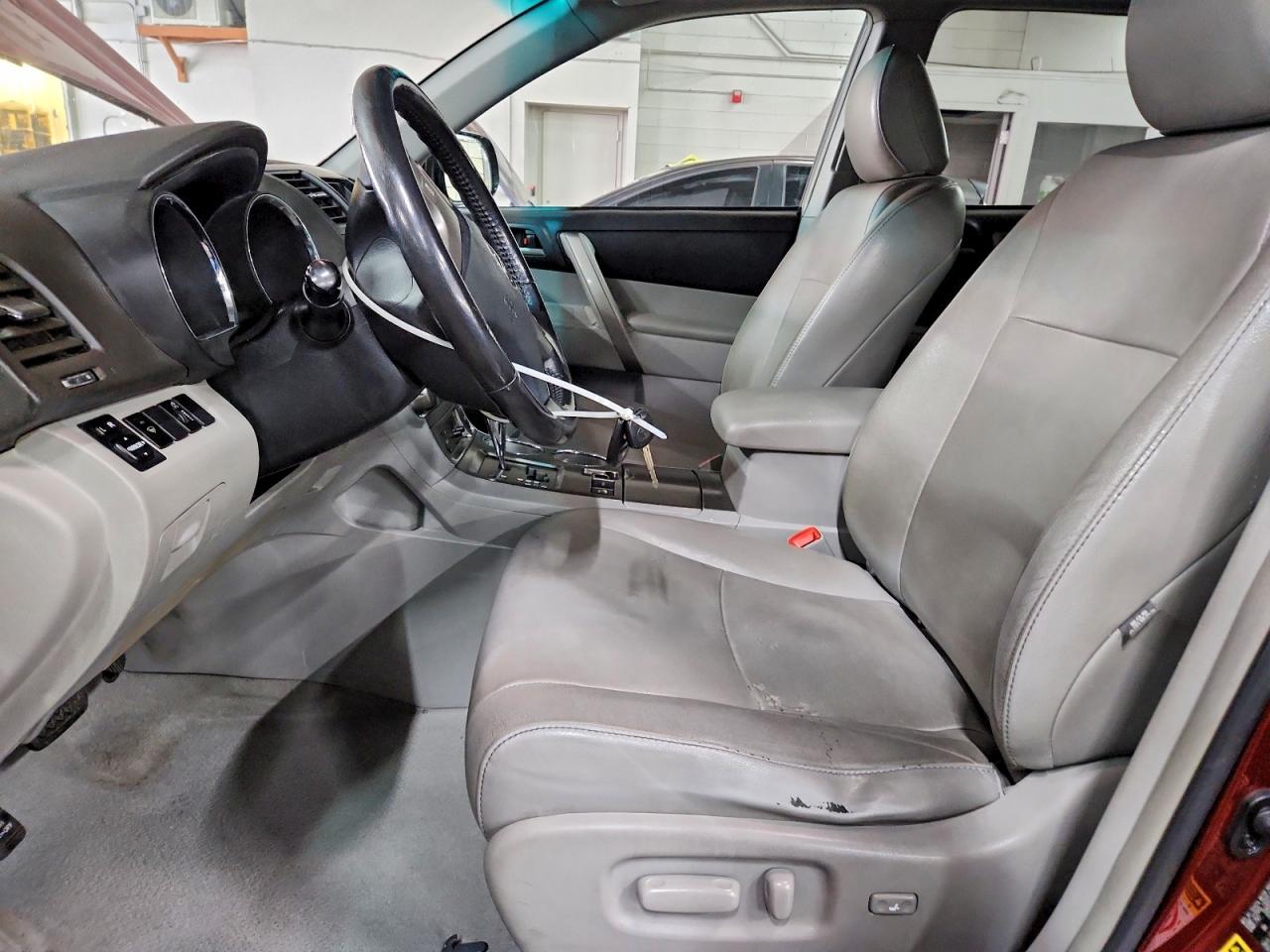 Toyota Highlander Se