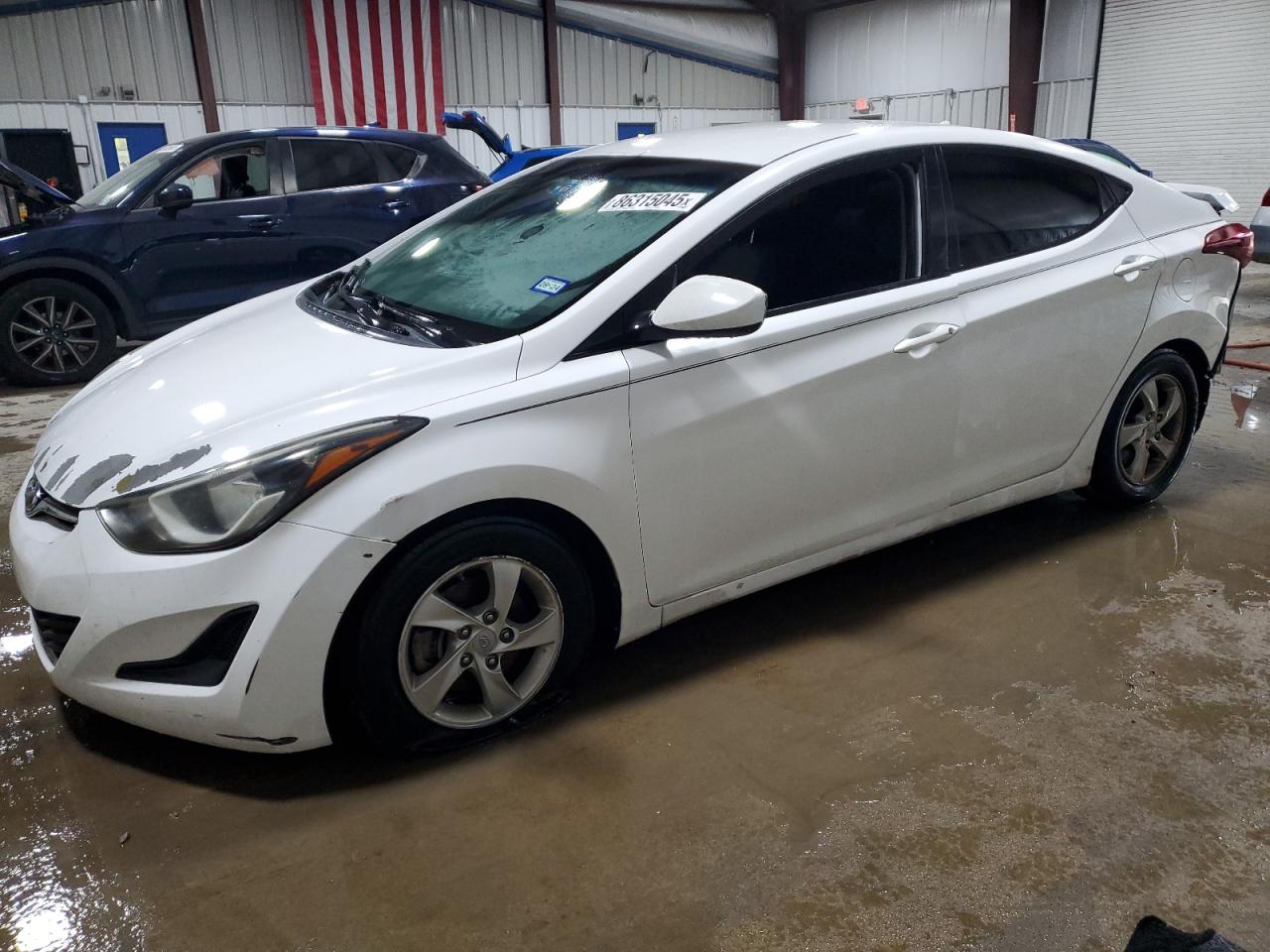 Salvage Hyundai ELANTRA Image