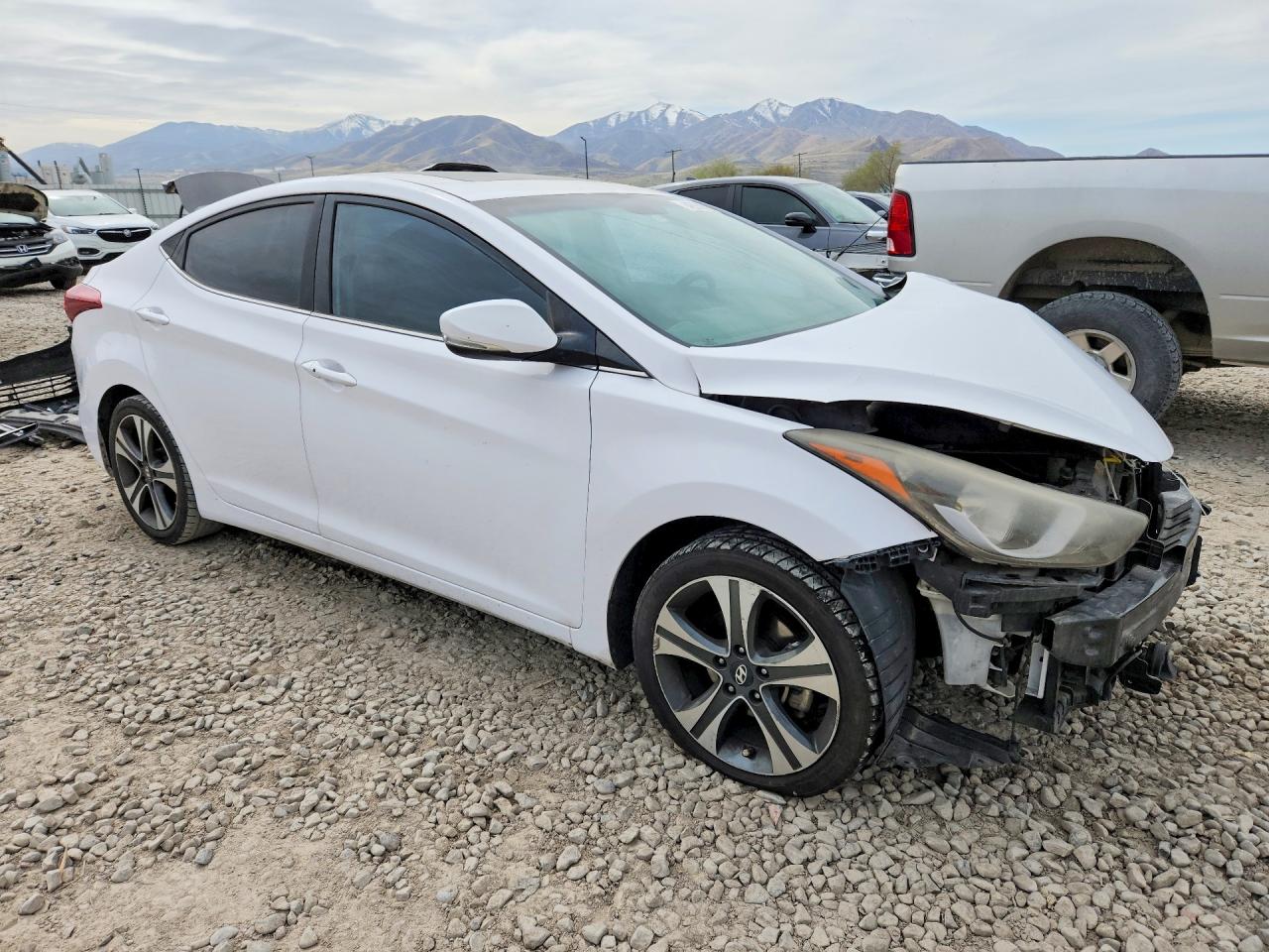 Hyundai ELANTRA Sport