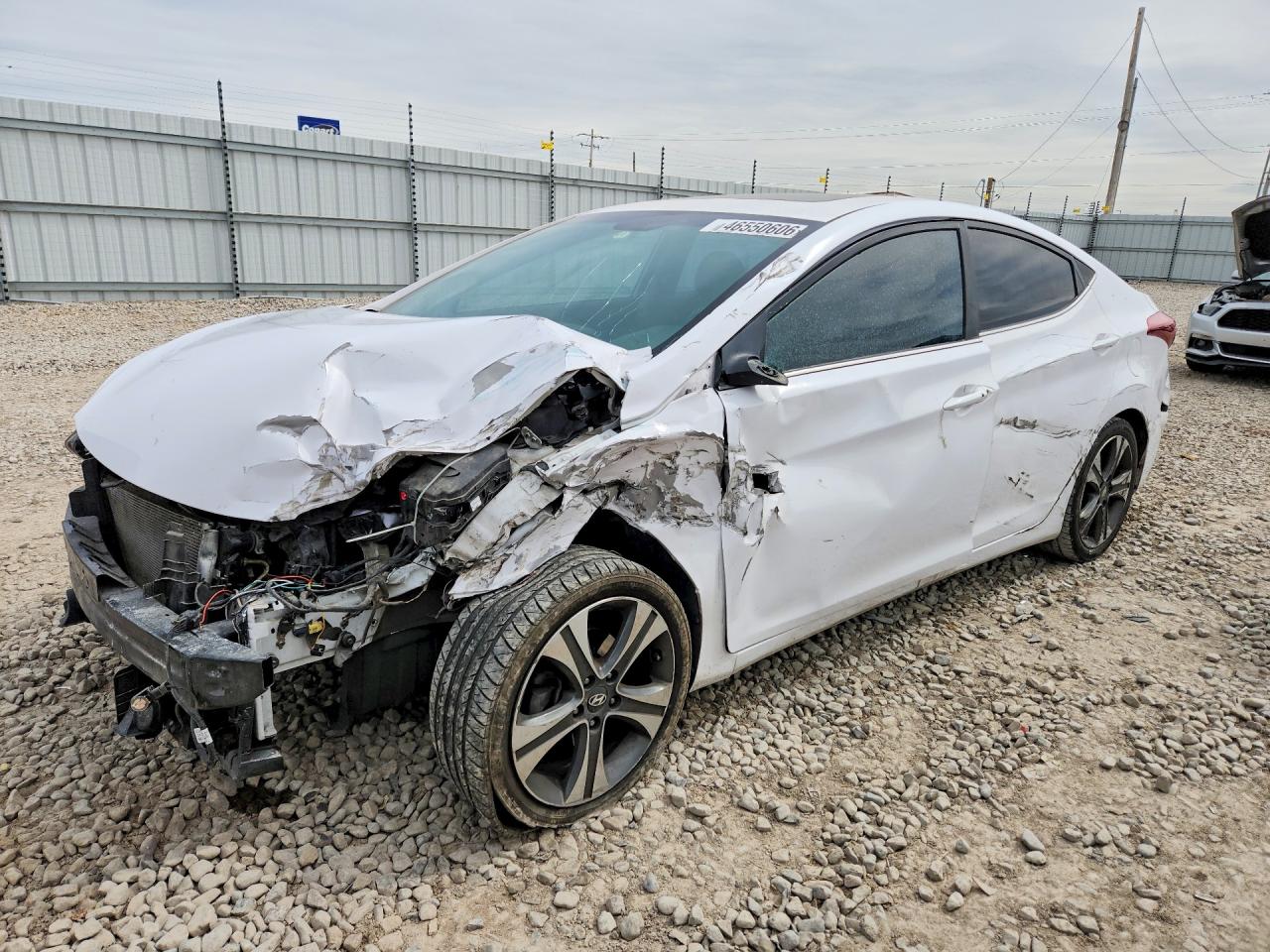 Salvage Hyundai ELANTRA Image