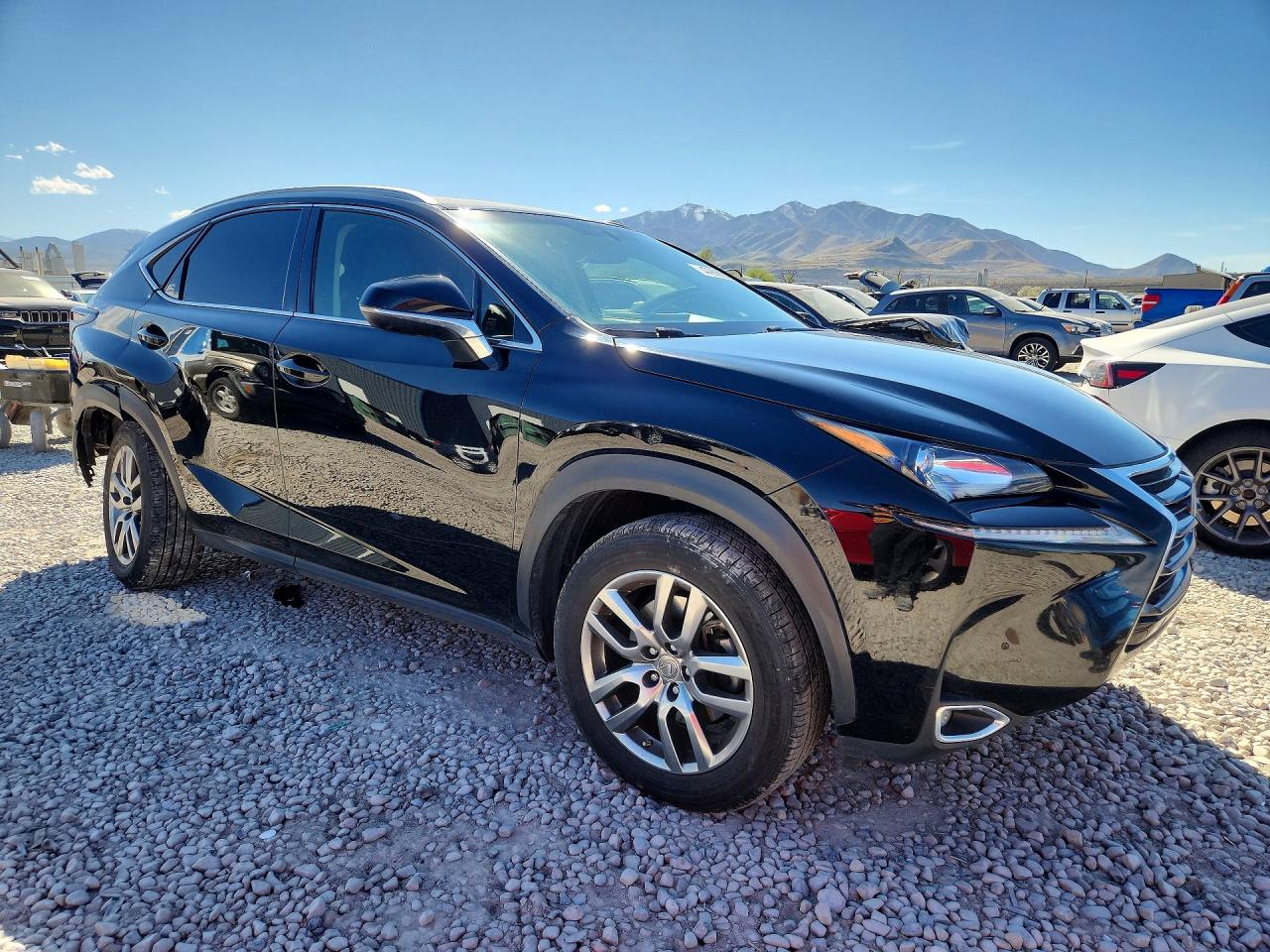 Lexus NX Base